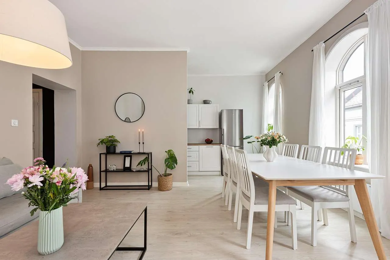 Home Window Tinting: A Complete Guide